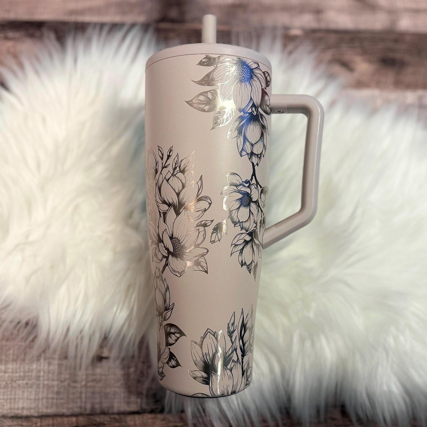 Engraved Brumate Tumbler – Personalized 40 oz Insulated Cup with Magnolia Flower Design
