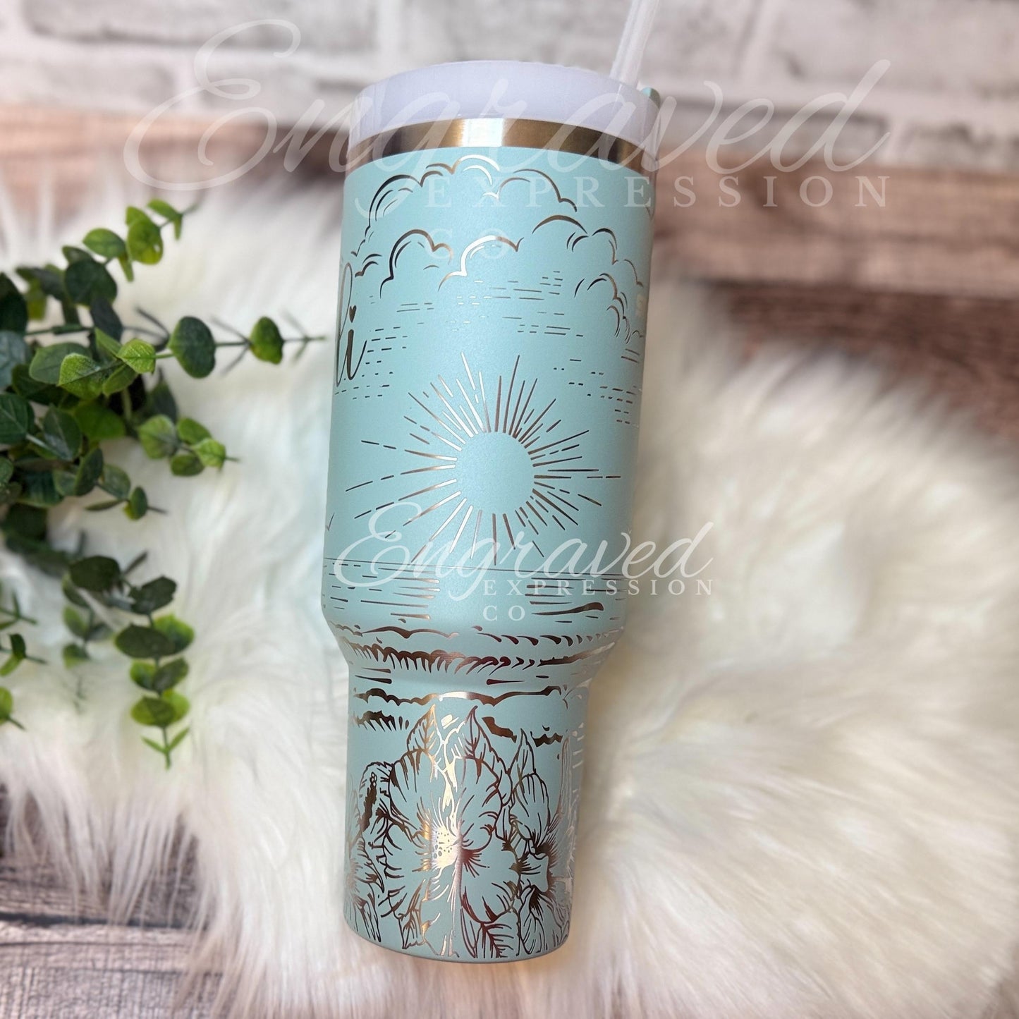 Stanley Quencher Tumbler - Laser Engraved Beach Palm Design With Double Wall Insulation