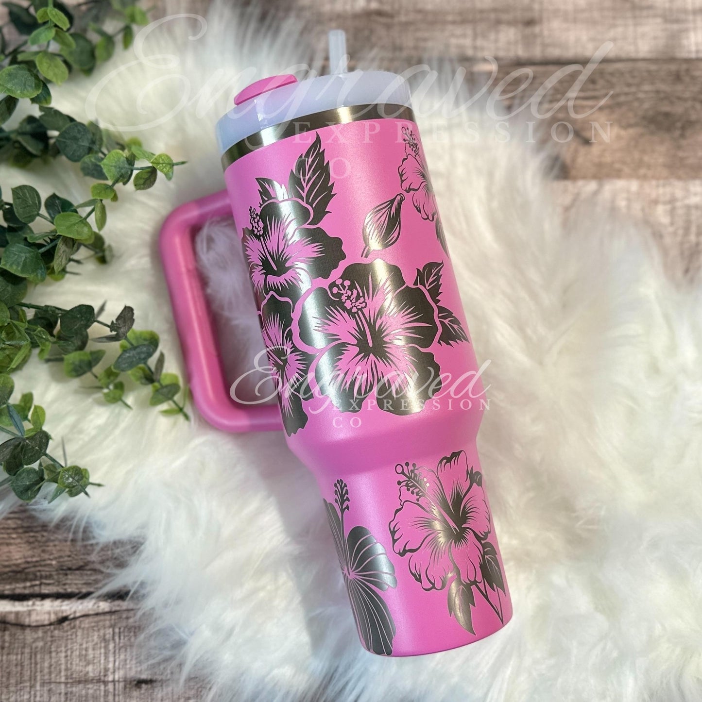 Stanley Quencher Tumbler – Engraved Stainless Steel Hibiscus Flower Design