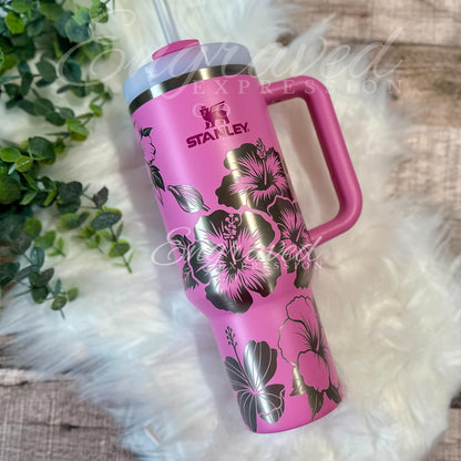 Stanley Quencher Tumbler – Engraved Stainless Steel Hibiscus Flower Design