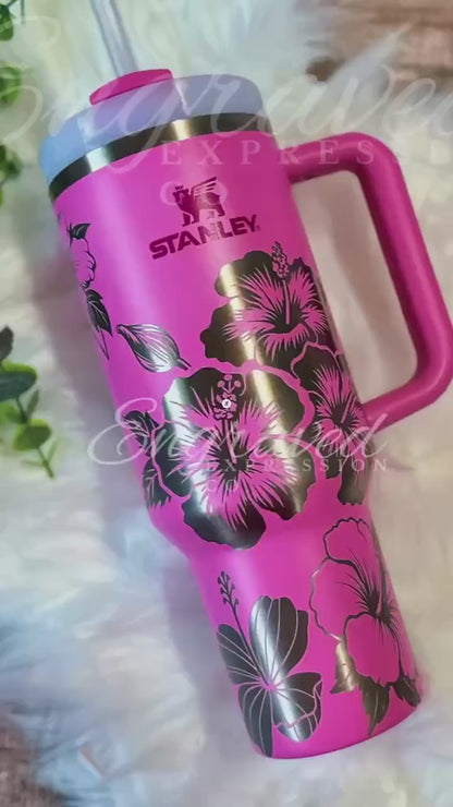 Stanley Quencher Tumbler – Engraved Stainless Steel Hibiscus Flower Design